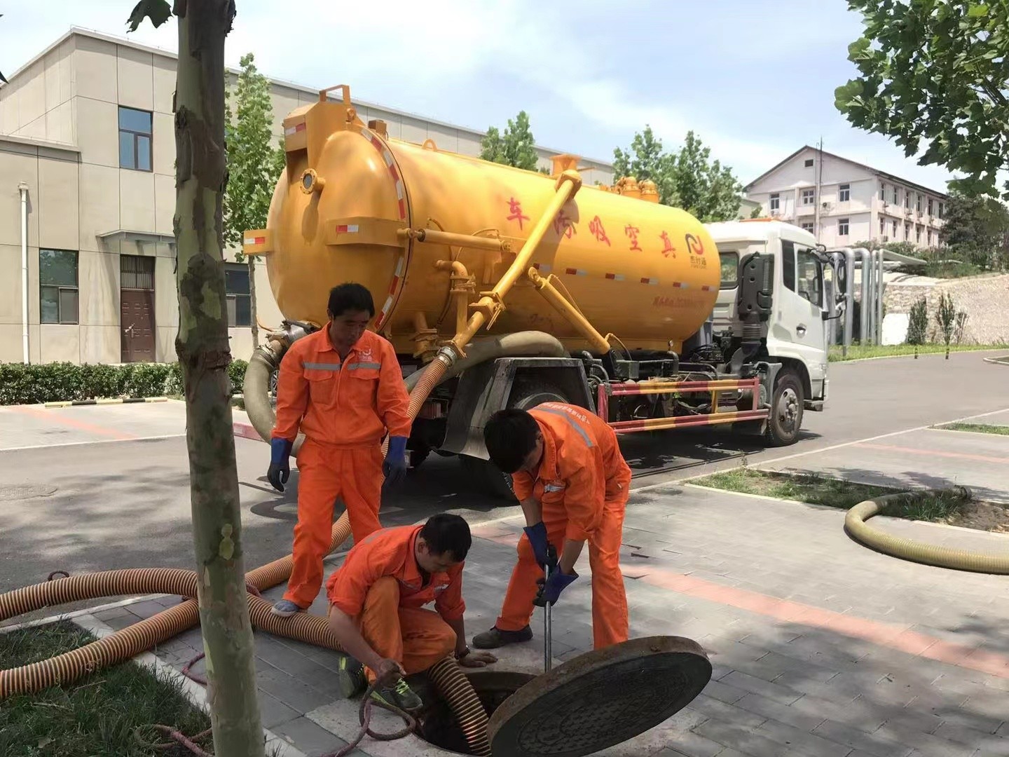 天长化粪池清理与5-8吨吸粪车施工效率分析